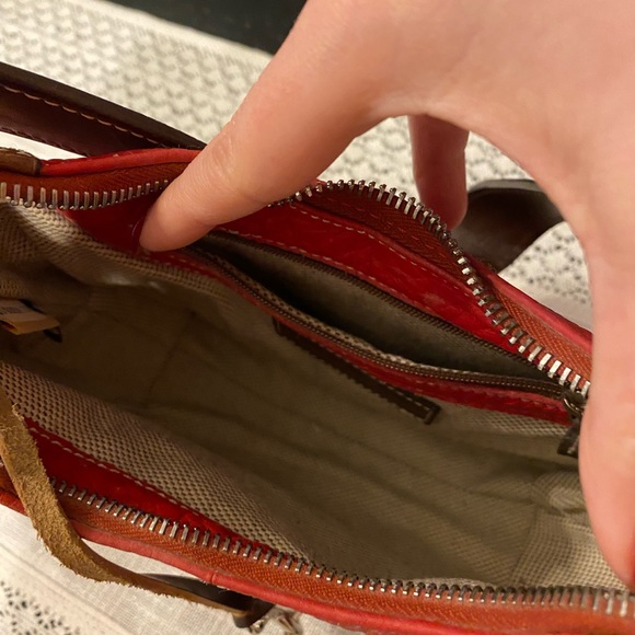 Vintage Dooney & Bourke Red leather shoulder bag with keychain - Picture 5 of 9